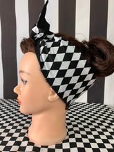 Load image into Gallery viewer, Black and white wired headbands