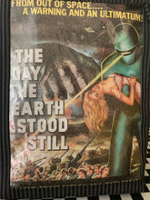 Load image into Gallery viewer, The day the earth stood still fan art frame it crossbody bag