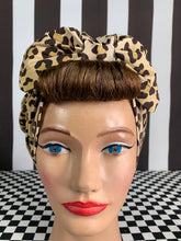 Load image into Gallery viewer, Animal print head wrap