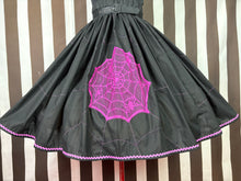 Load image into Gallery viewer, Spider web skirt