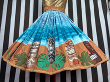 Load image into Gallery viewer, Tiki by the water skirt
