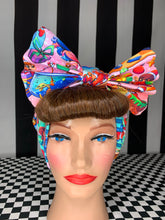 Load image into Gallery viewer, Christmas Pink toy shop elves head wrap