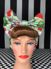 Load image into Gallery viewer, Creepy Christmas green head wrap