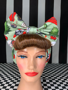 Creepy Christmas green head wrap