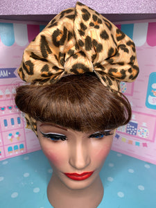 Leopard print head wrap