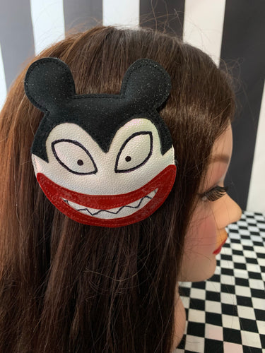 Hair clip vampire teddy fan art